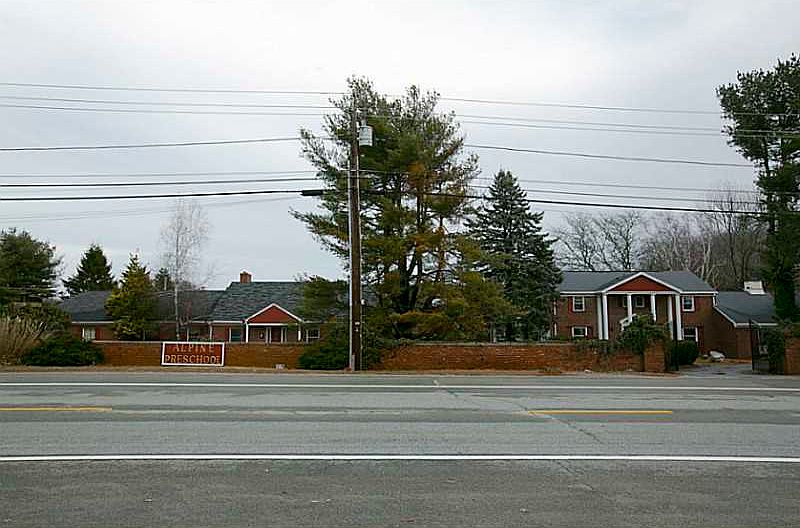 400 Pippin Orchard Rd, Cranston, RI 02921 Zillow