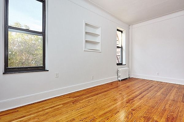 1st image of 185 Avenue C APT 4