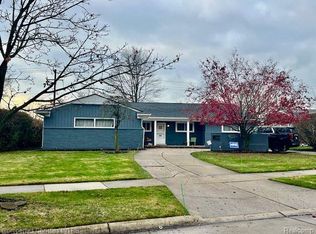 200 S Cranbrook Cross Rd, Bloomfield Hills, MI 48301