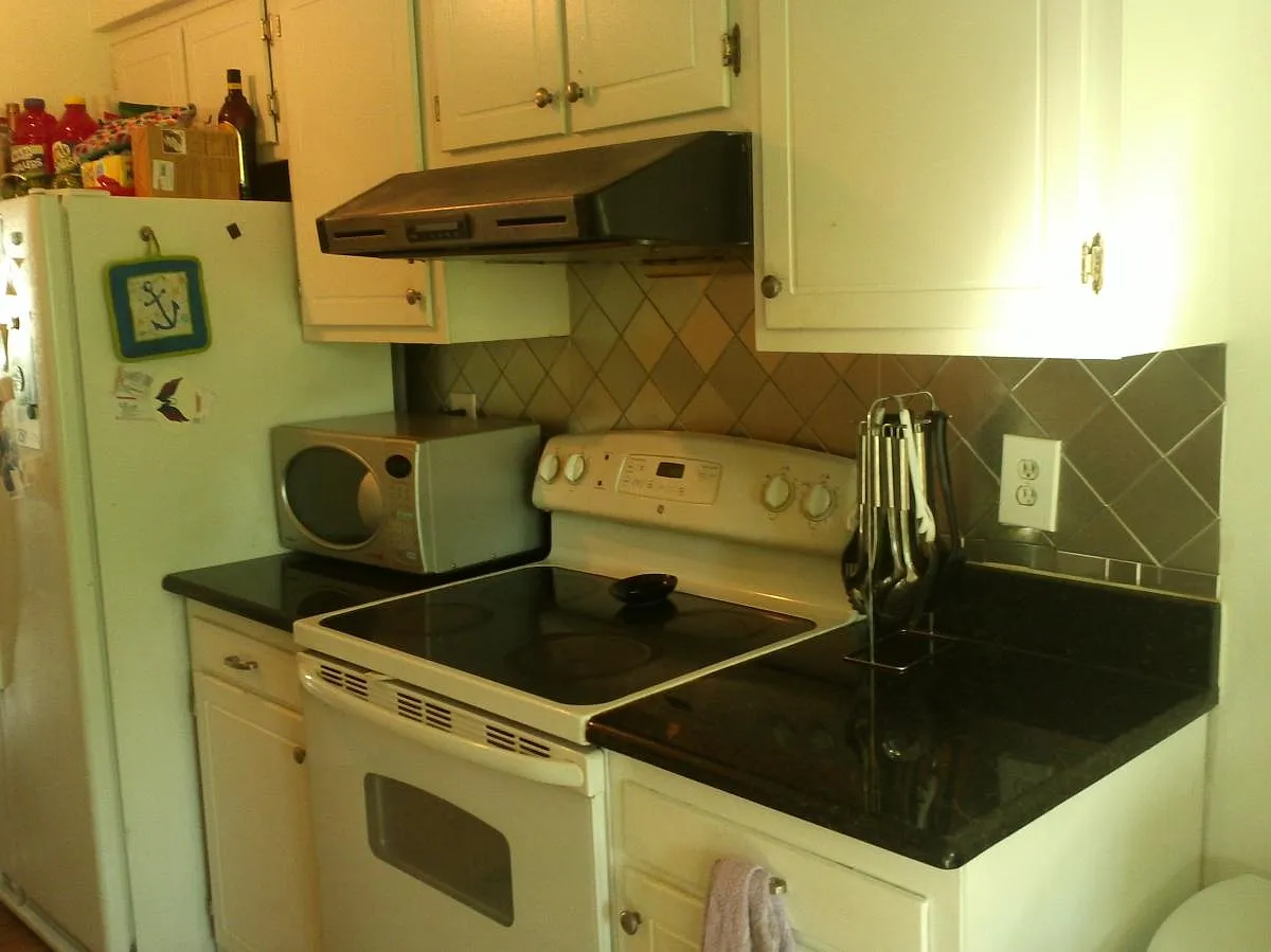 3 bed, 2.5 bath, 1590 sqft, $3,000 — Photo 4