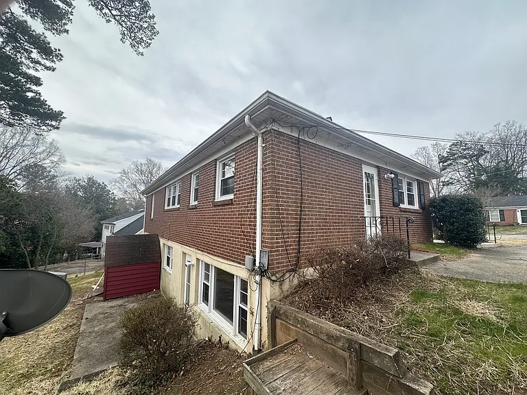 141 Dublin Ct — Photo 25