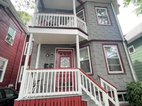 24 Dell St, Somerville, MA 02145
