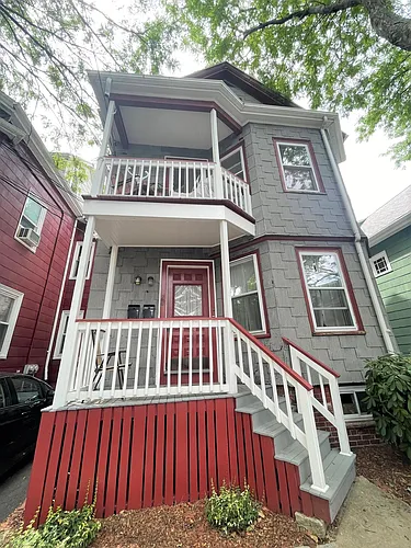24 Dell St Photo 1