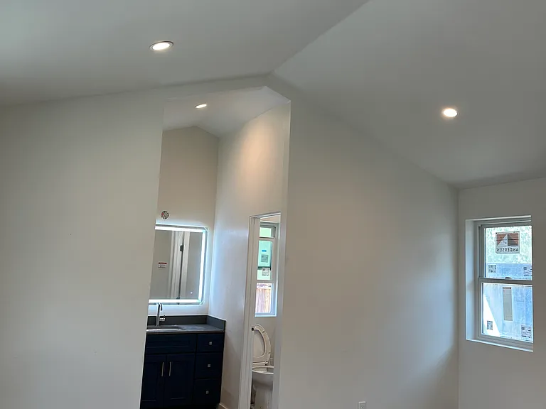 2231A Buena Vista Ave — Photo 7