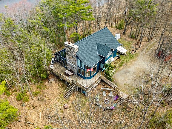 2nd image of 609 S Bay Rd