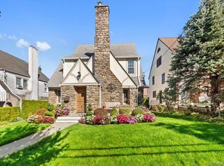 31 Crawford St, Yonkers, NY 10705