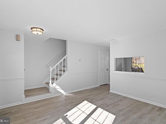 4th image of 14736 Green Park Way