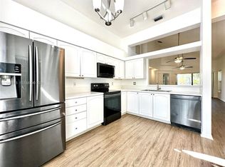 1013 Via Jardin #0, Palm Beach Gardens, FL 33418