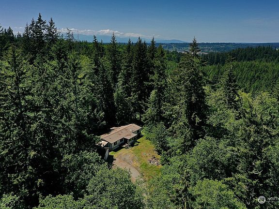 3rd image of 6090 Pioneer Park Place