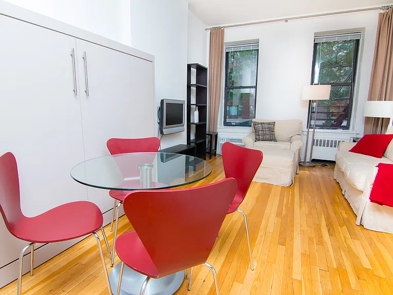 50 E End Ave #1B — Photo 1