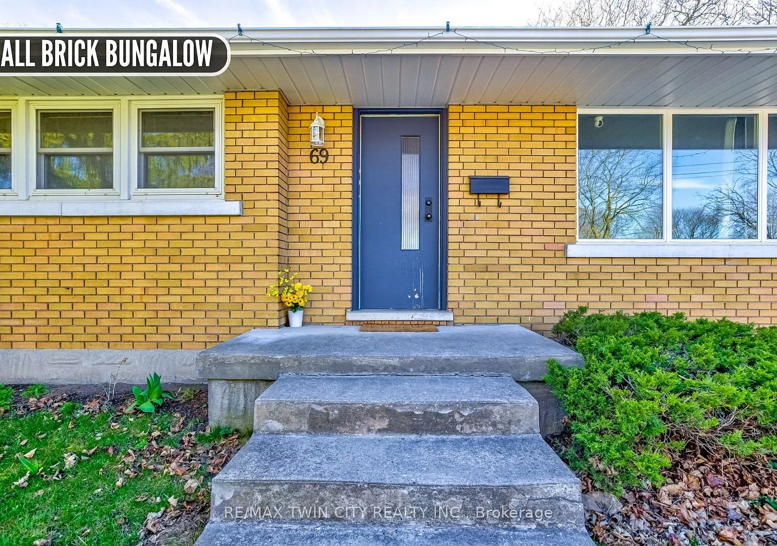 2 bed, $2,400 — Photo 2