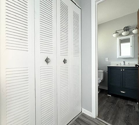 5th image of 4836 Douglas Rd #4