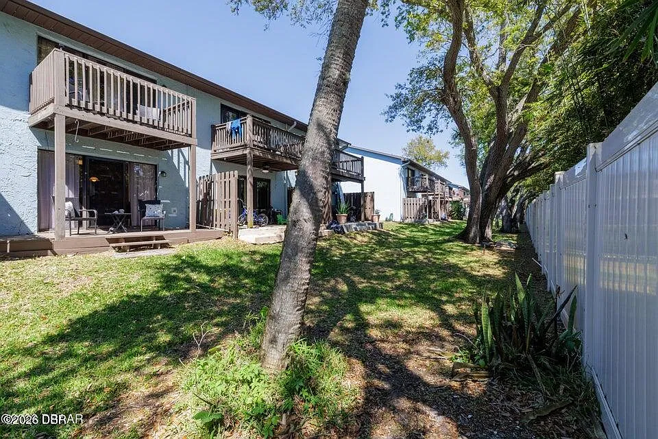 2 bed, 2.0 bath, 1156 sqft, $1,800 — Photo 2
