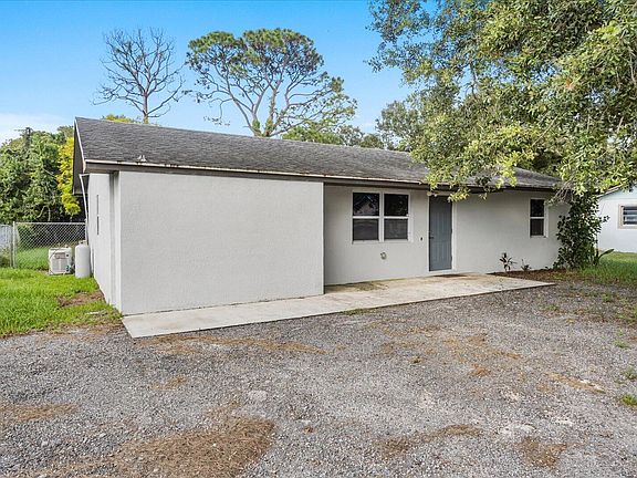 4th image of 3031 NW 2ND Street