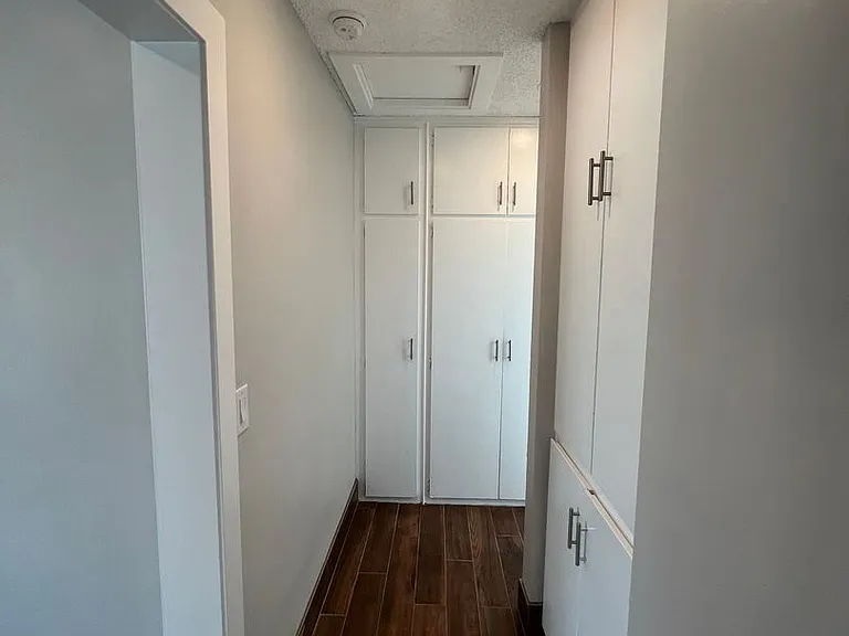 947 N Wilmington Blvd — Photo 10