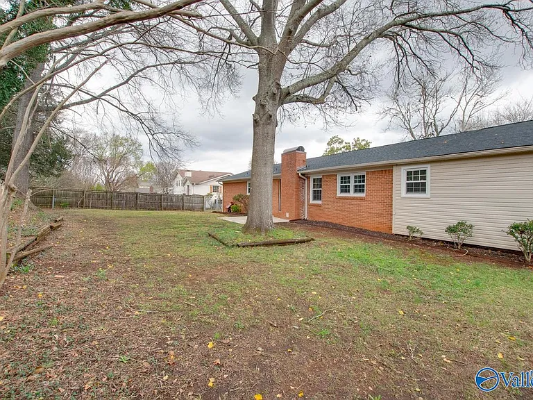9802 Dolphin Dr SE — Photo 23