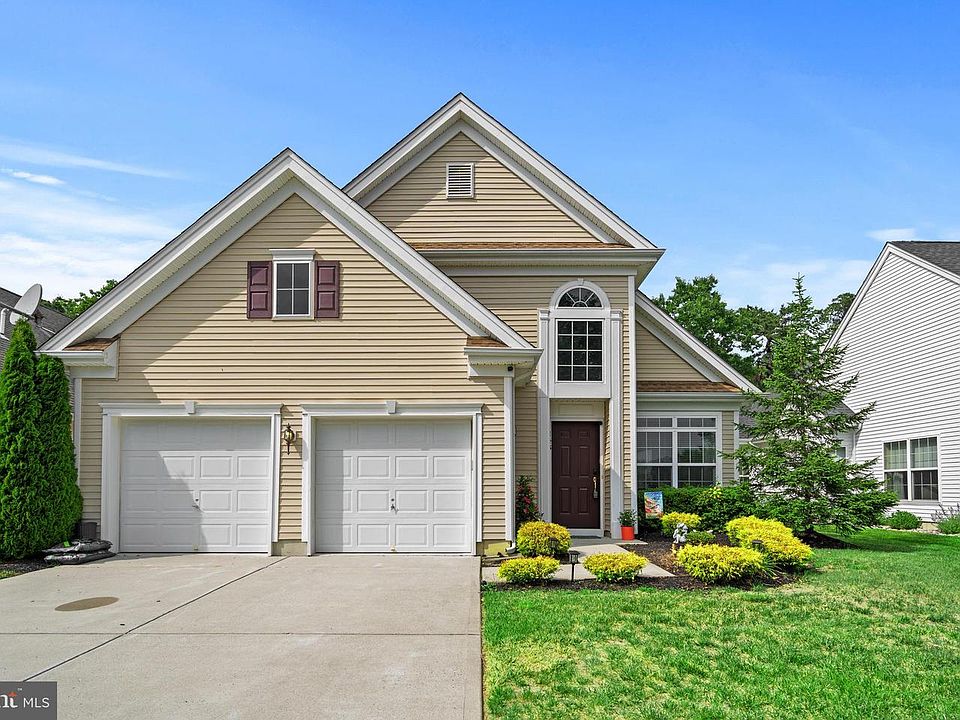1st image of 145 Bluebell Dr