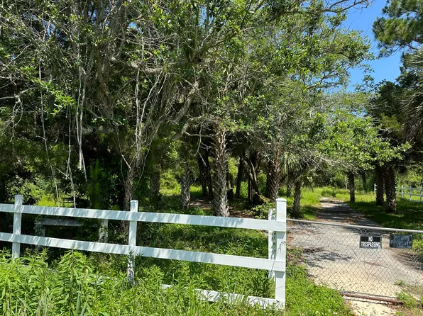 30 State Highway 20 E, Freeport, FL 32439