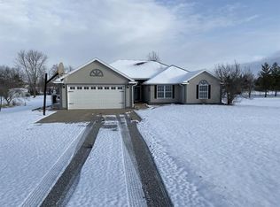 4055 E Liberty Woods Ct, Hartsburg, MO 65039