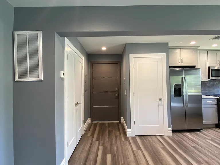 92 Arnold Ave #2F — Photo 6