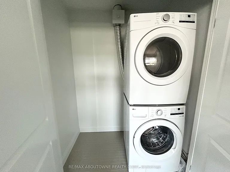 460A Belmont Ave W #1008 — Photo 15