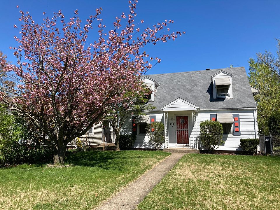 1st image of 214 N Hawthorne Dr