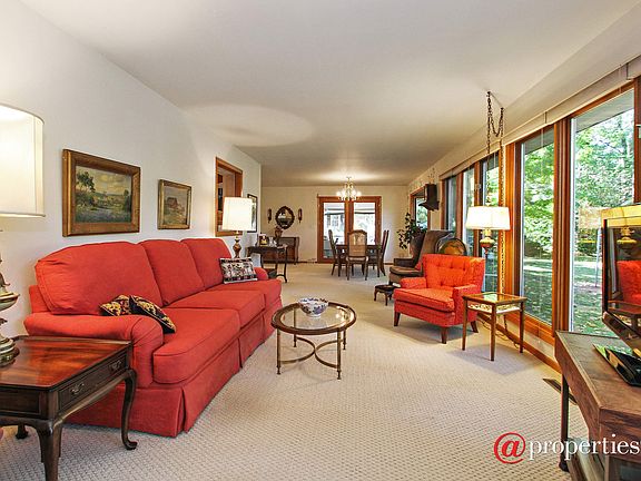 Living Room / Dining Room