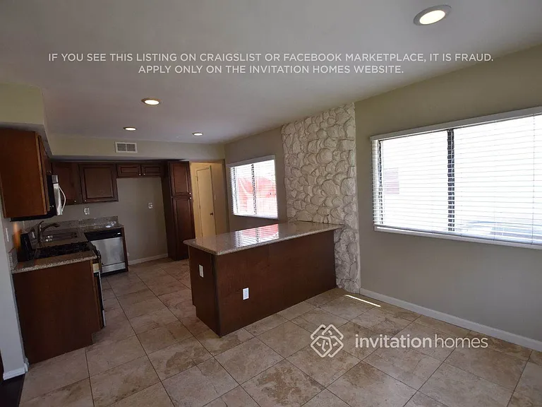 636 N Lamer St — Photo 6