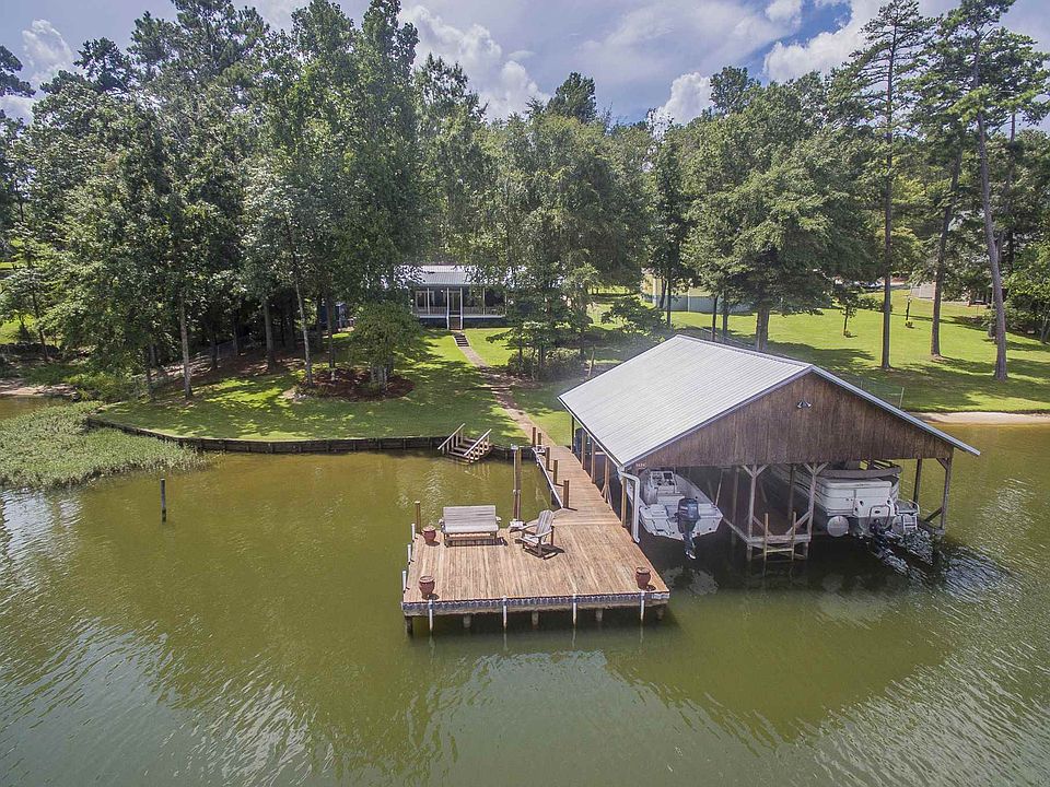 1st image of 180 Forest Hill Dr