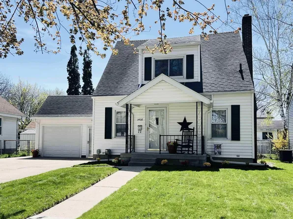 1408 Mercer St, Essexville, MI 48732