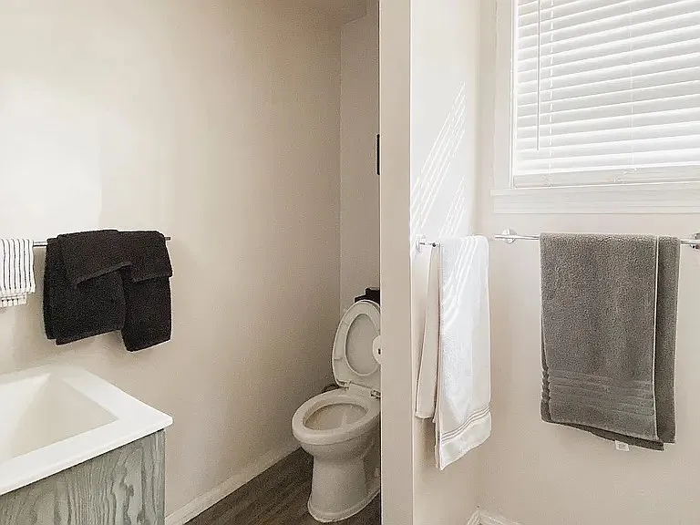 632 Quincy St NE #1 — Photo 9