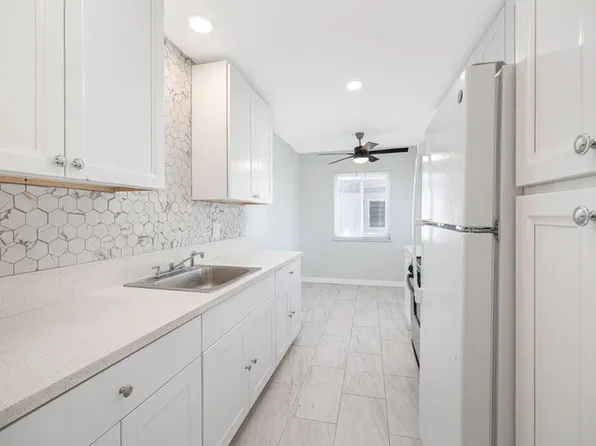 249 San Jacinto Dr, San Diego, CA 92114