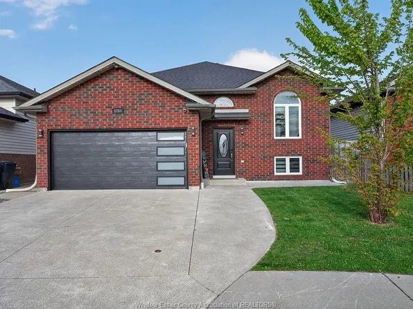 1764 Magnolia Ave, Windsor, ON N8P 1Z1