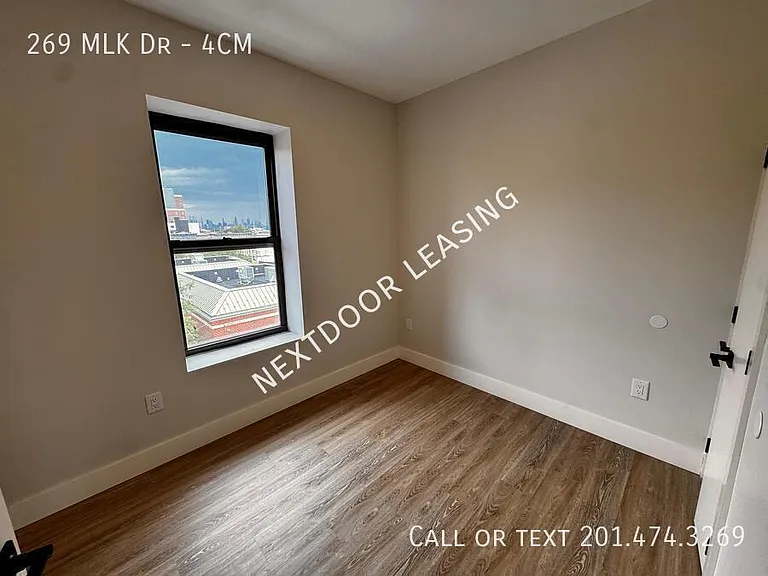 269 Martin Luther King Dr #4CM — Photo 6