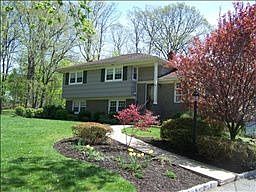 2nd image of 5 Stonewall Dr