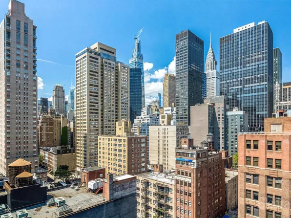 225 East 36th Street image 6 of 11