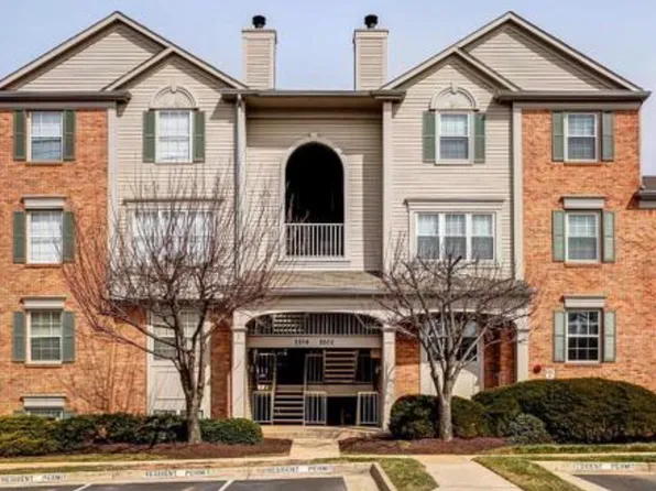 2802 Emma Lee St APT 302, Falls Church, VA 22042