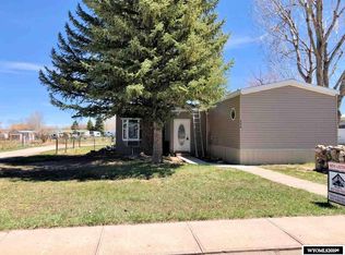 990 Riverview Dr, Lander, WY 82520