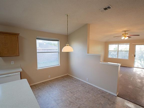4th image of 1709 Citadel Dr