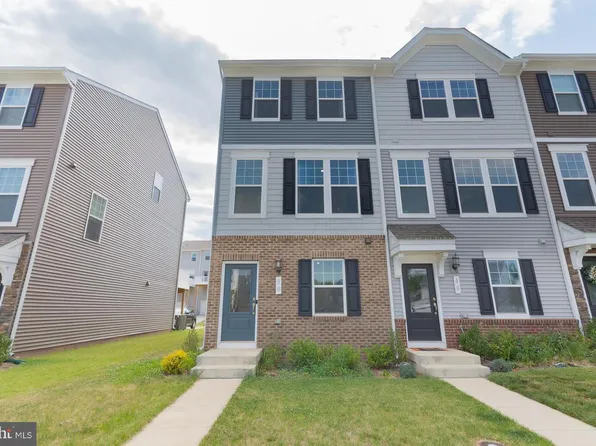 50 Coolidge Ave, Ranson, WV 25438