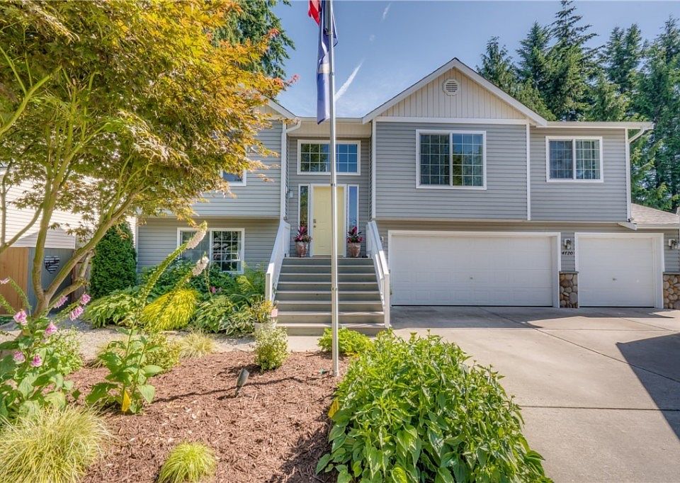 1st image of 4720 97th Pl NE