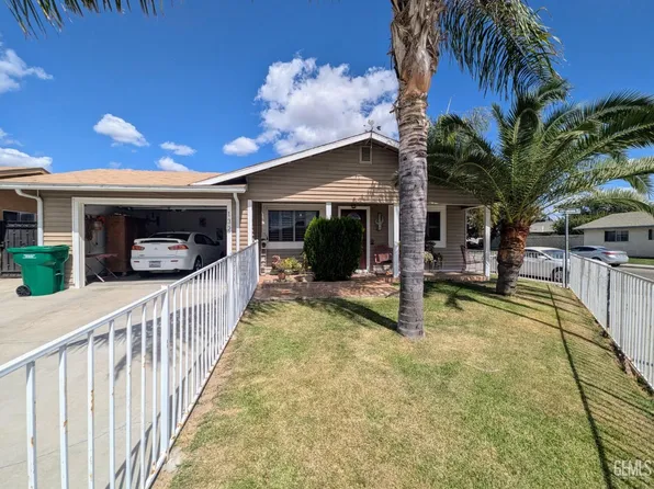 132 Kattenhorn St, Shafter, CA 93263
