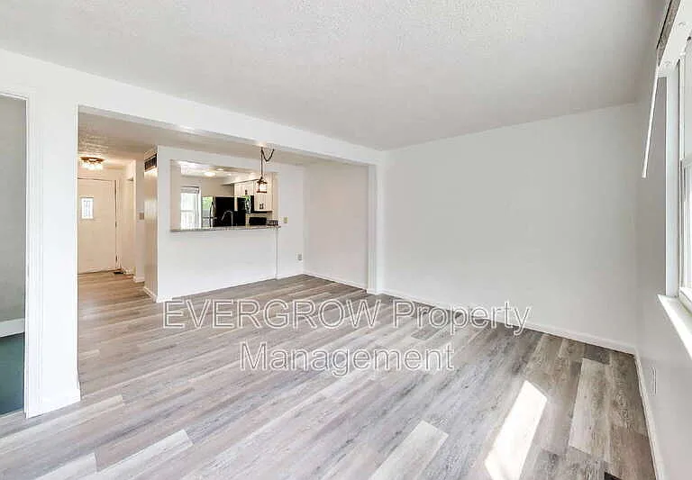3741 Lima Ct — Photo 7