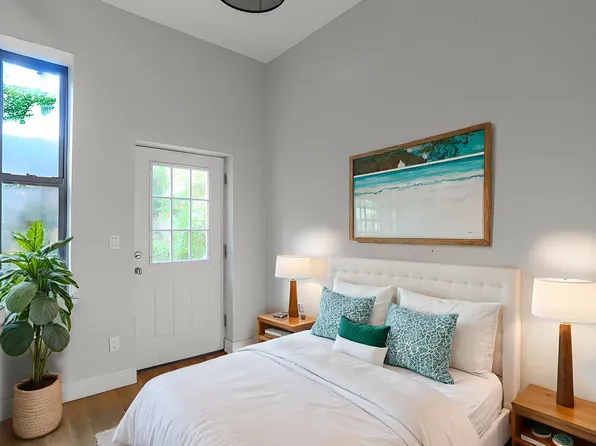 248 Melrose Street image 5 of 9