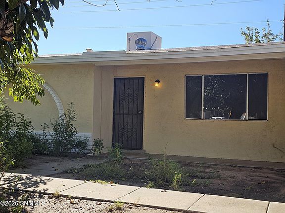 3rd image of 1974 Mahogany Dr