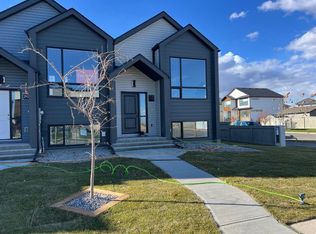 2934 E 47th St S, Lethbridge, AB T1K8J6