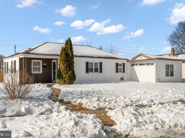 700 Garnet Rd, Wilmington, DE 19804