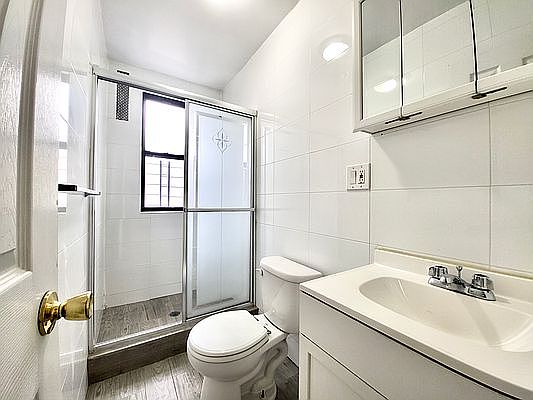 3rd image of 200 W 145th St #99