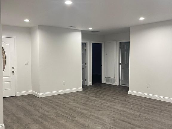 Livingroom view to bedroom # 1&2
