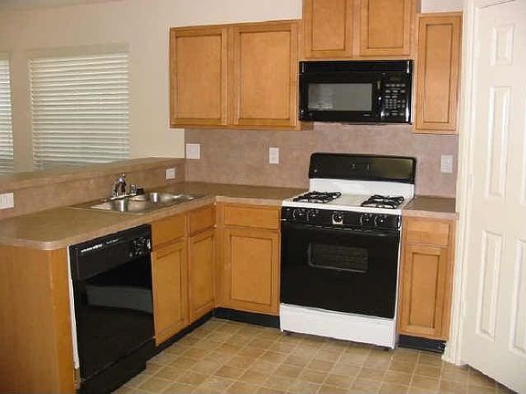 3rd image of 2518 Glenholly Park Dr